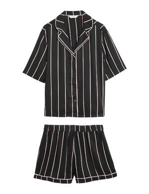 marksandspencer_Sleepwear_Leto2023_T37_1271J_Ysatenova prouzkovana pyzamova souprava_cerna_999Kc.jpg